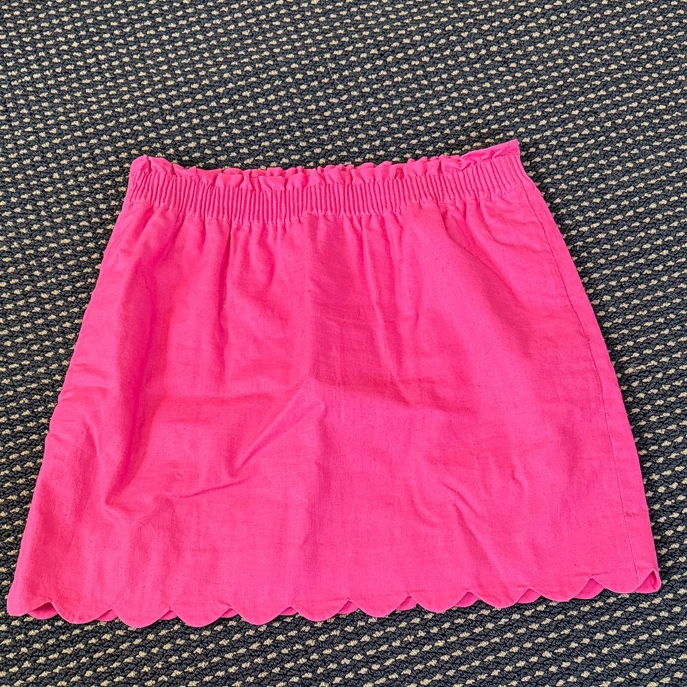 Pink Scalloped Hem Mini-Skirt